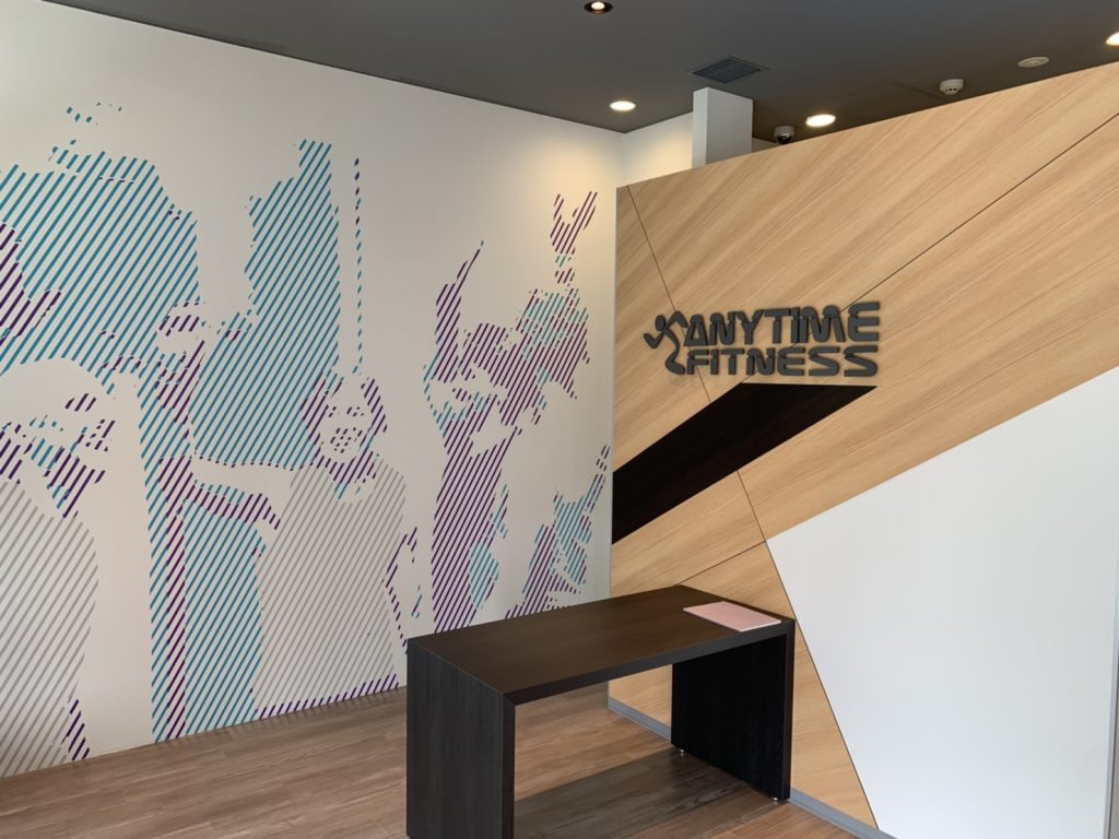 エニタイムフィットネス 鏡原店：ゲストロビー