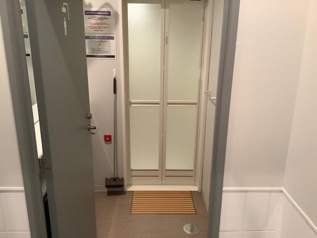 エニタイムフィットネス 中目黒店：シャワールーム