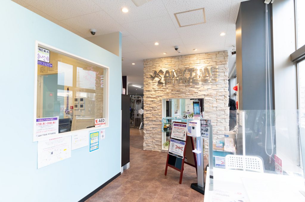 エニタイムフィットネス 千早店:ゲストロビー