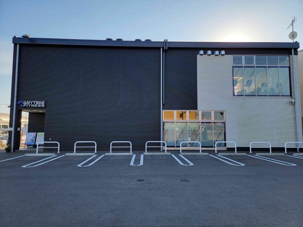 エニタイムフィットネス 柏たなか店：外観（駐車場側）