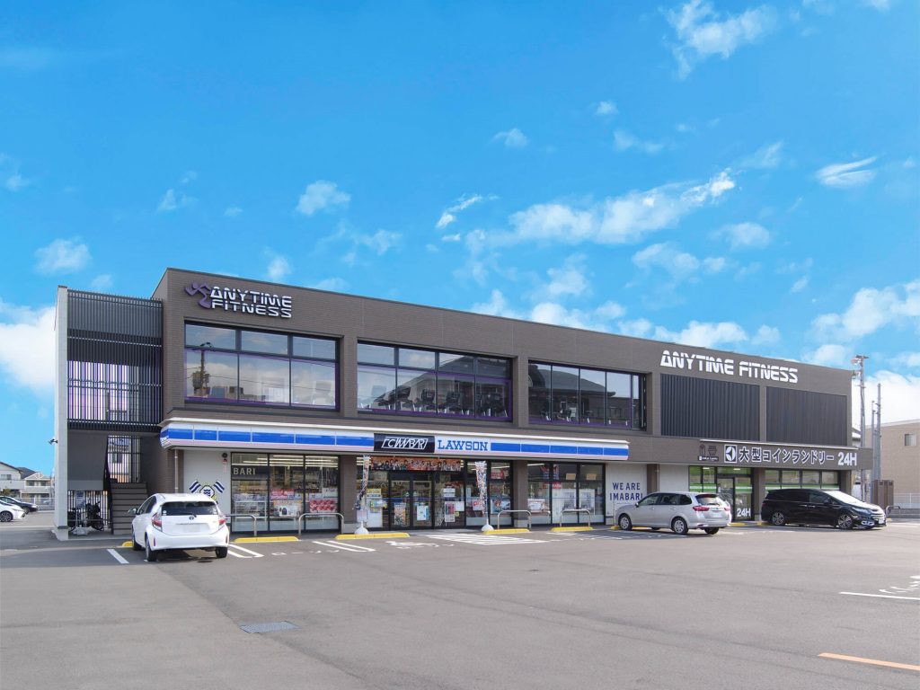 エニタイムフィットネス 今治別名店：店舗外観（昼）