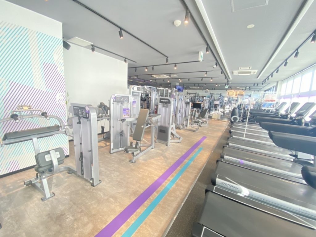 エニタイムフィットネス 熊本二本木店:館内