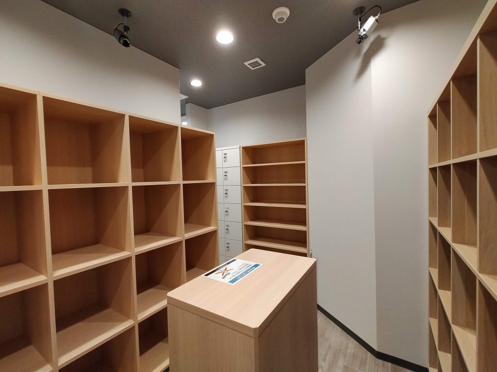 エニタイムフィットネス 八潮店：メンバーロビー