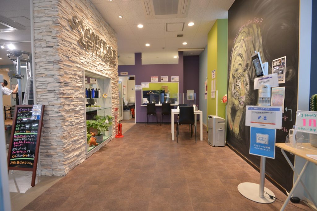 エニタイムフィットネス 唐津町田店：ゲストロビー