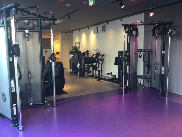 八女本村店 店舗写真 3