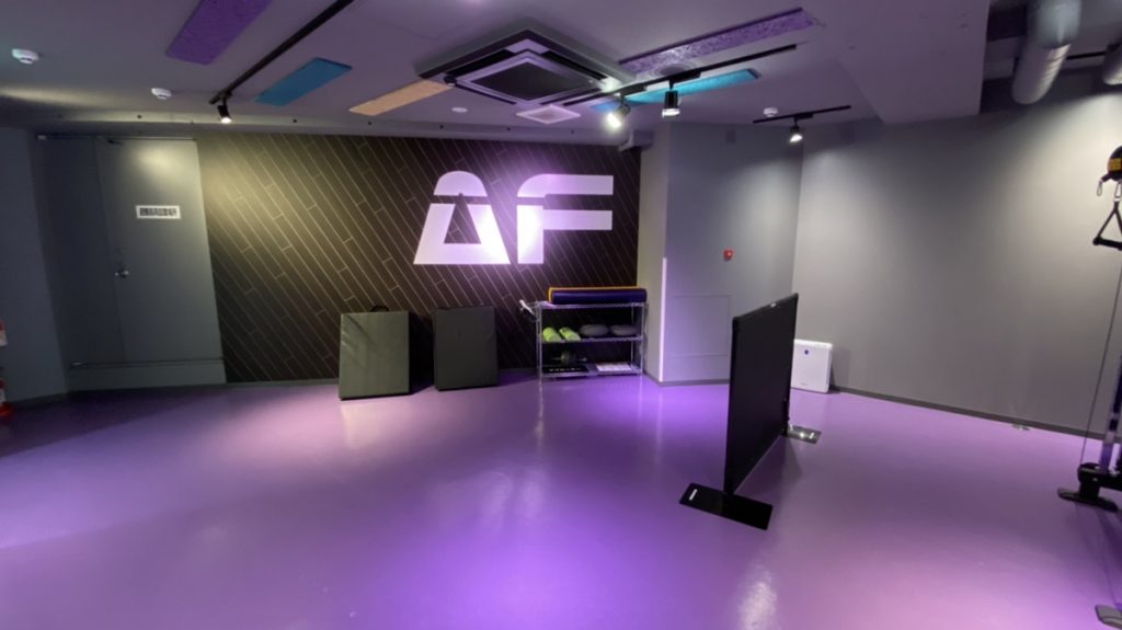エニタイムフィットネス 東白楽店:ストレッチエリア