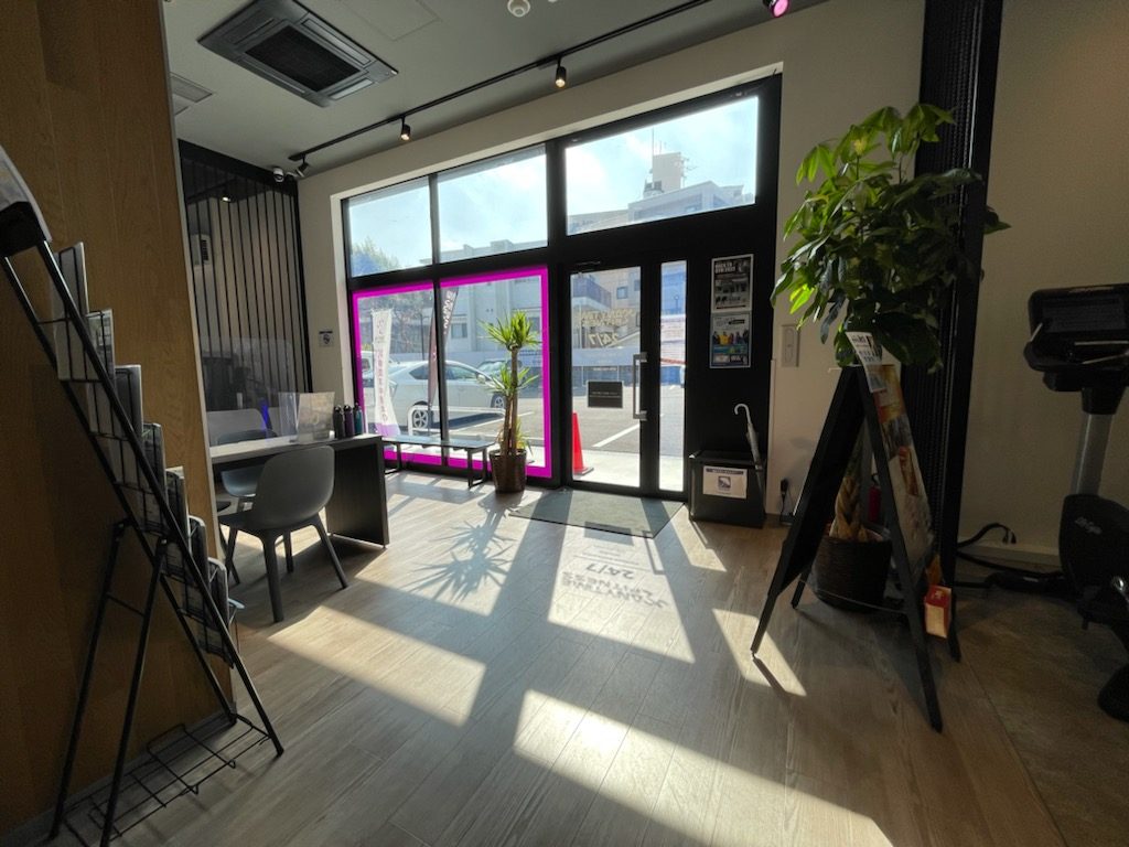 エニタイムフィットネス 妙法寺店：エントランス