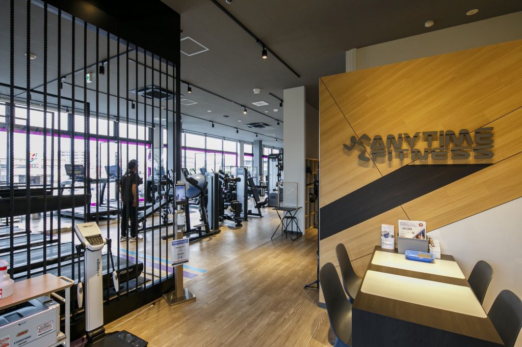 エニタイムフィットネス 宮崎古城店の公式店舗写真