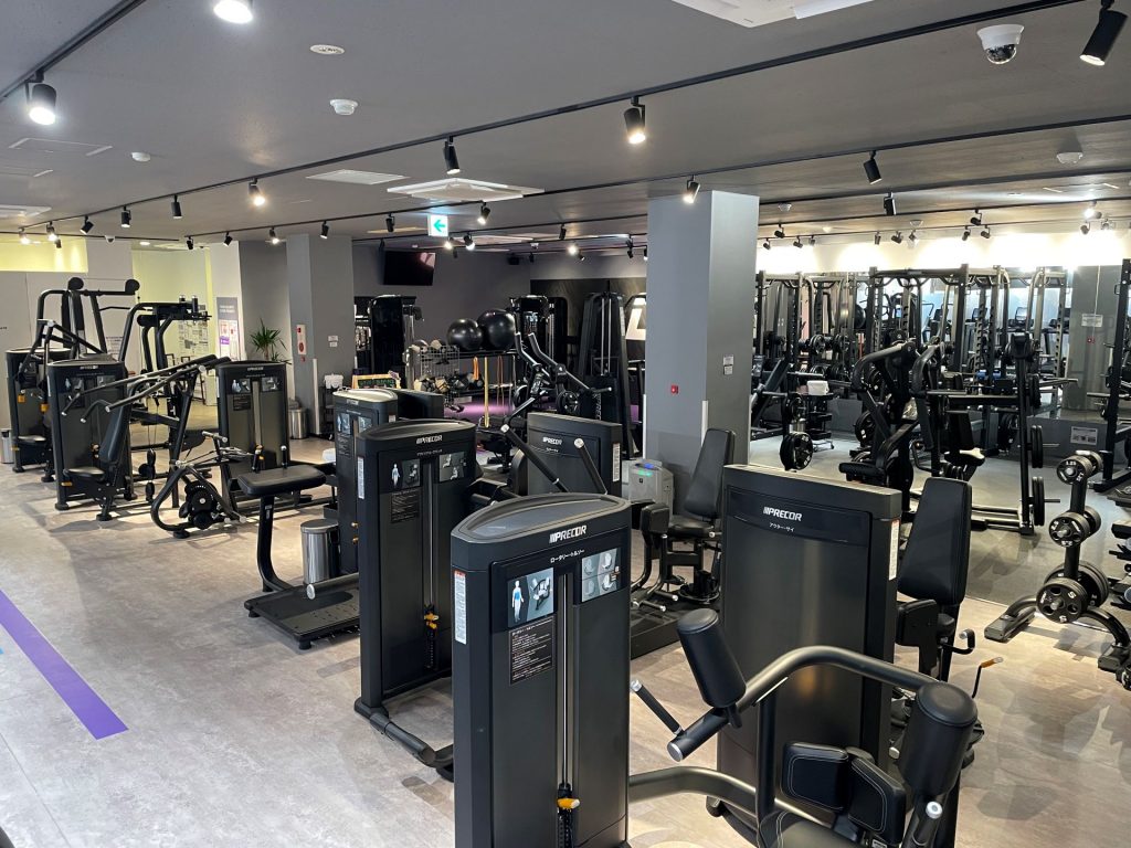エニタイムフィットネス 石垣島店：館内全体