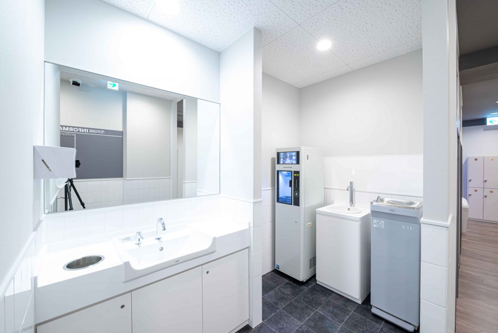 エニタイムフィットネス 川口駅前店の公式店舗写真