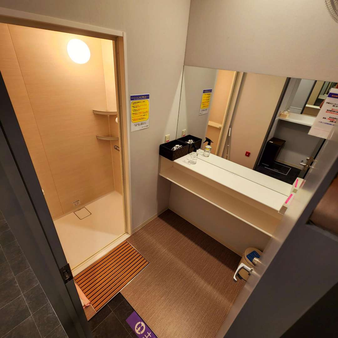 エニタイムフィットネス イオンタウン幕張西店:シャワールーム