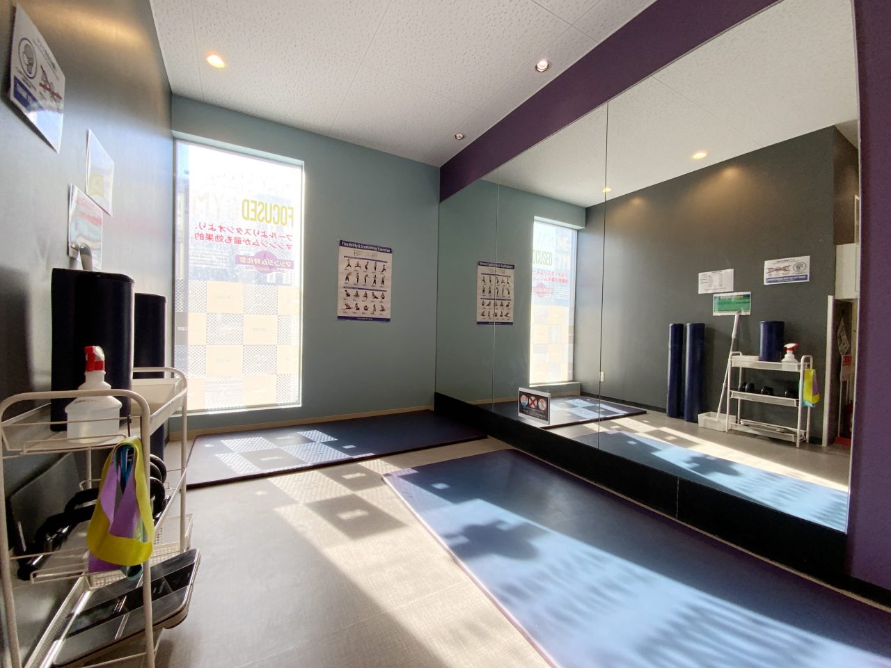 エニタイムフィットネス 西新井関原店：ストレッチエリア