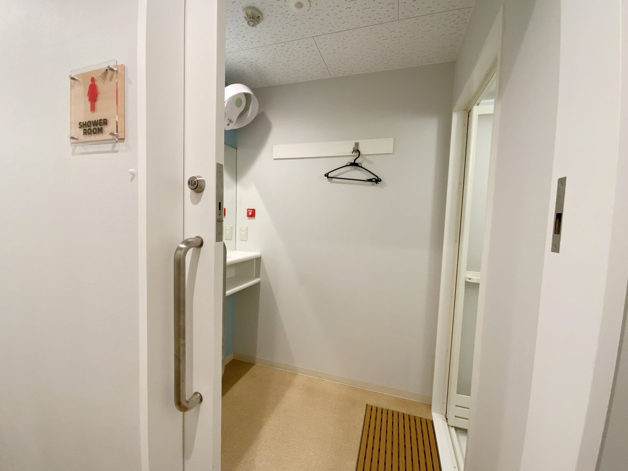 エニタイムフィットネス 西新井関原店：女性専用シャワールーム