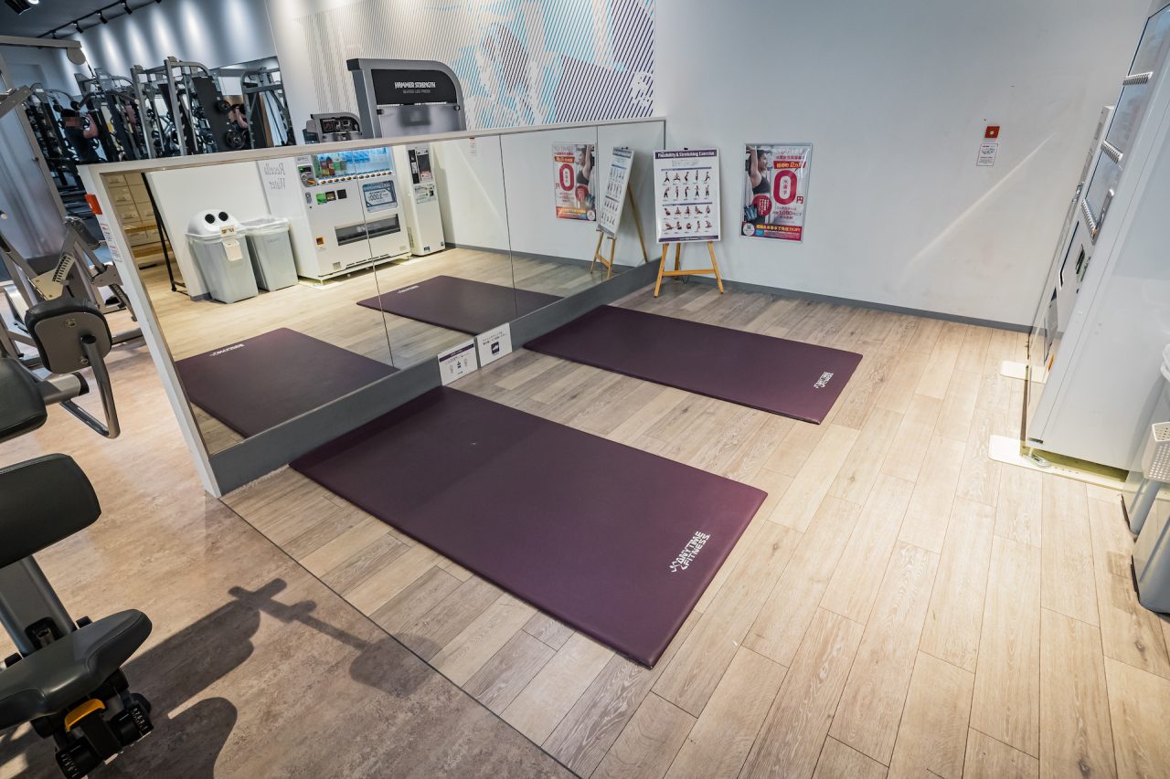 エニタイムフィットネス 河内長野店：ストレッチエリア