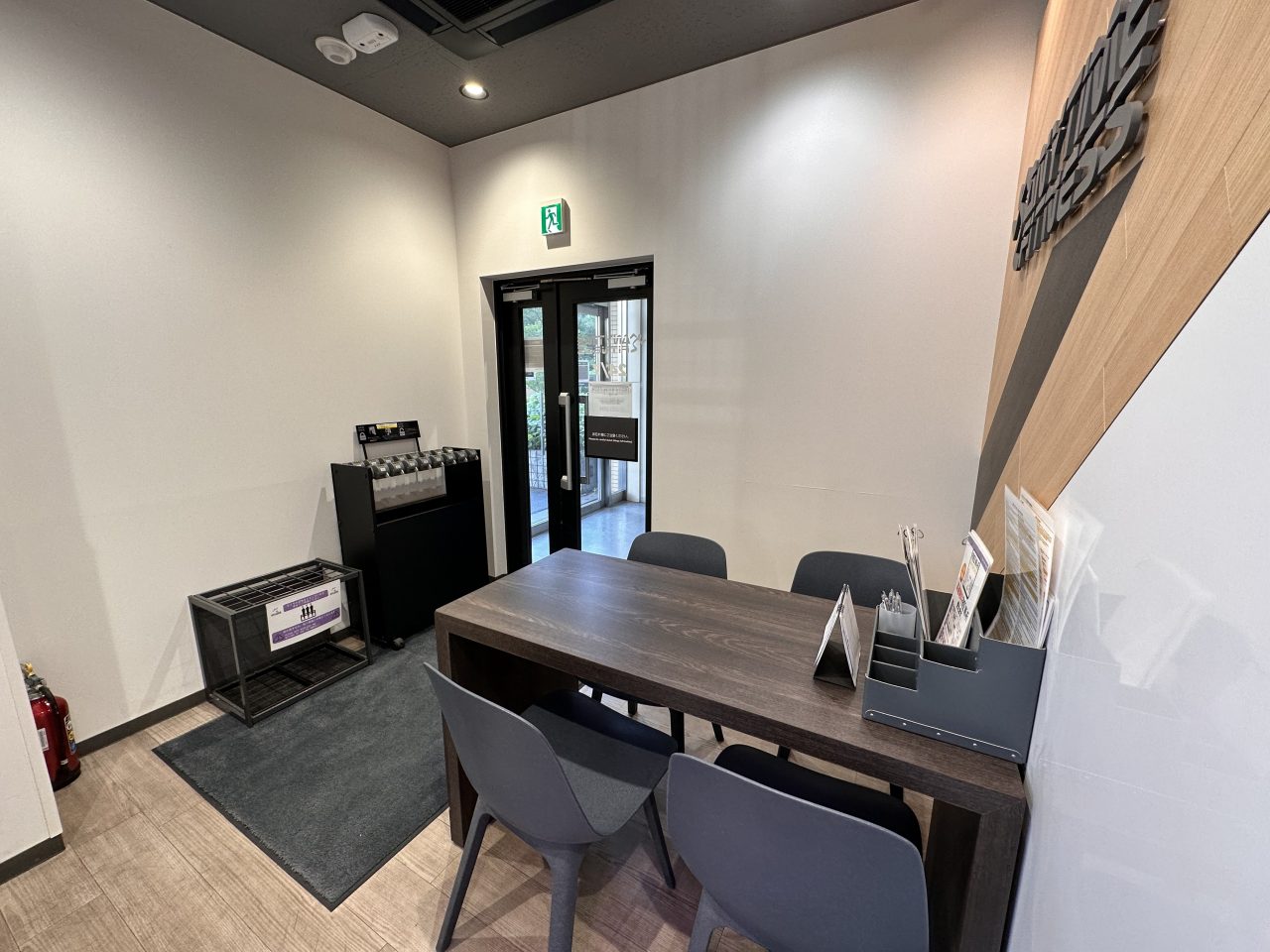 エニタイムフィットネス 新宿河田町店の店舗写真