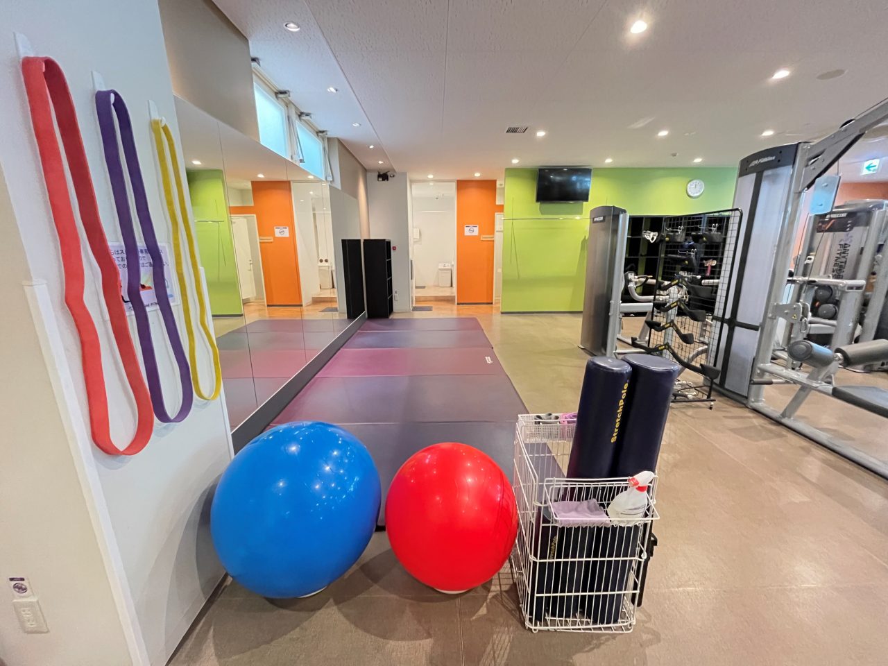 エニタイムフィットネス 朝霞店:ストレッチエリア