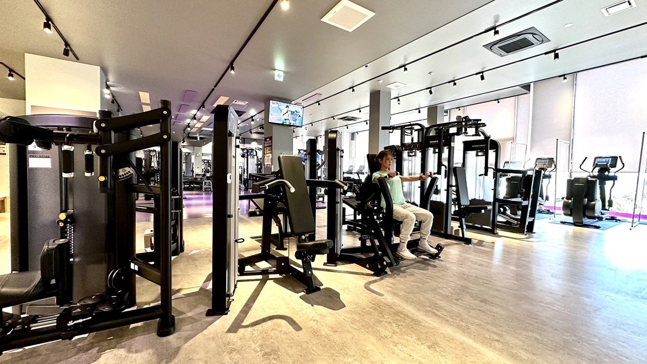 エニタイムフィットネス 岡谷店の公式店舗写真
