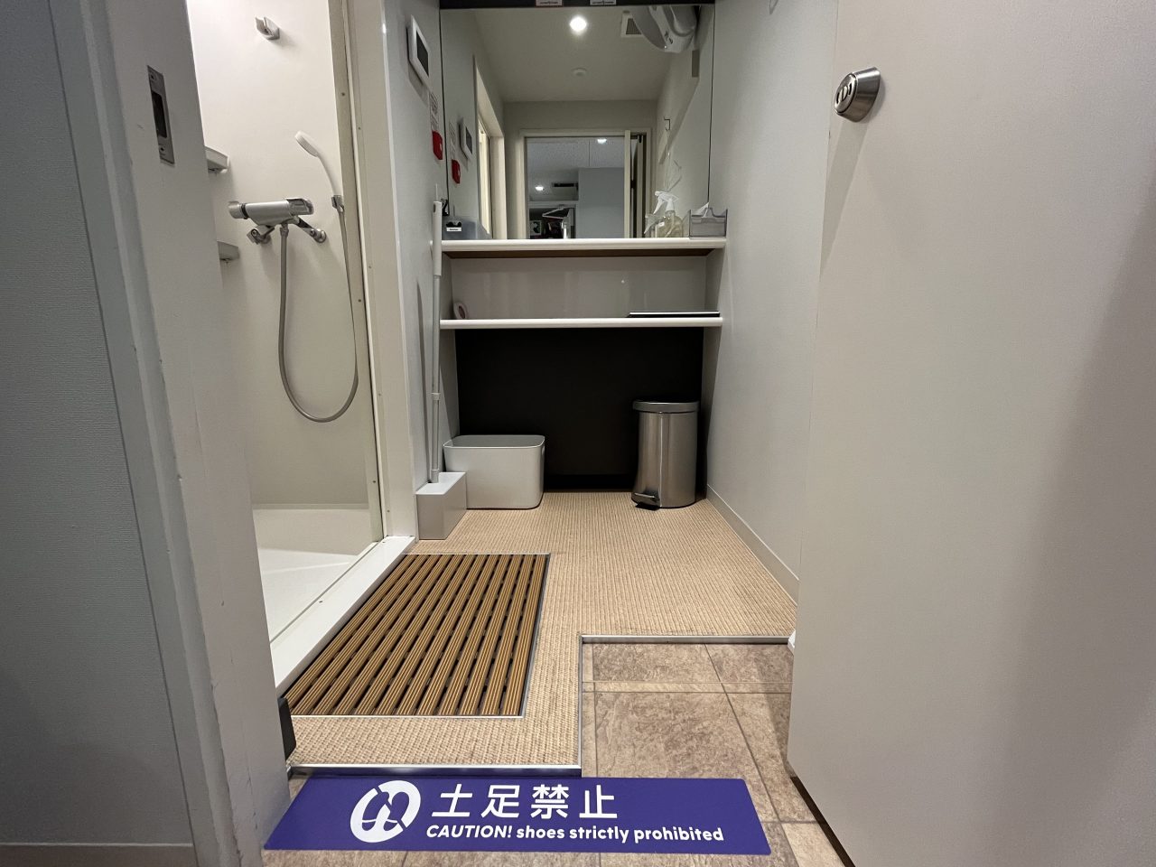 エニタイムフィットネス 下北沢店：シャワールーム