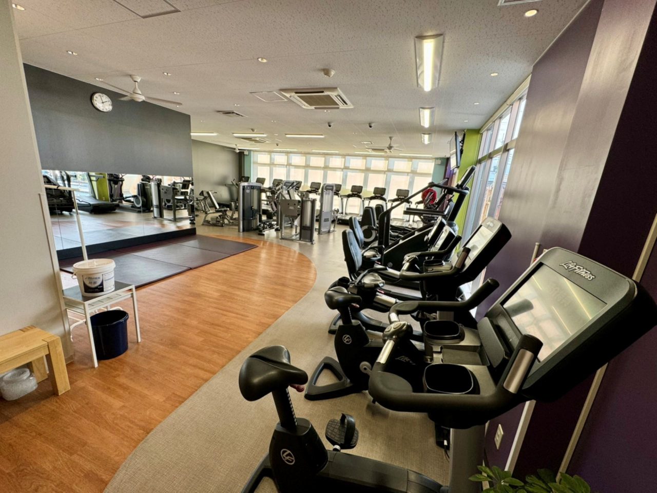 エニタイムフィットネス 宇都宮城東店:館内2F
