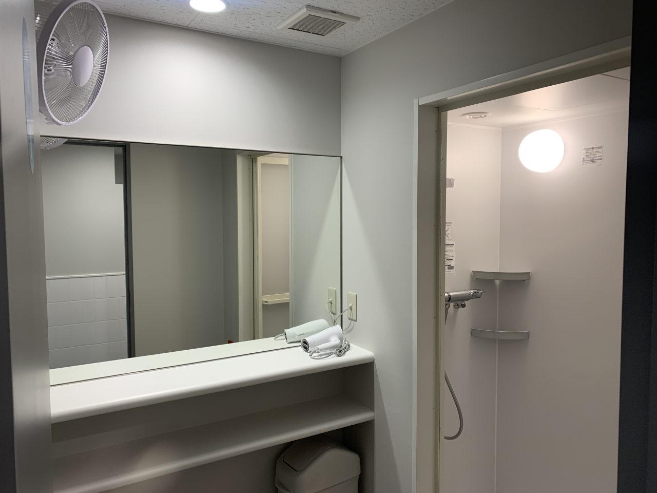 エニタイムフィットネス 本鵠沼店：シャワールーム