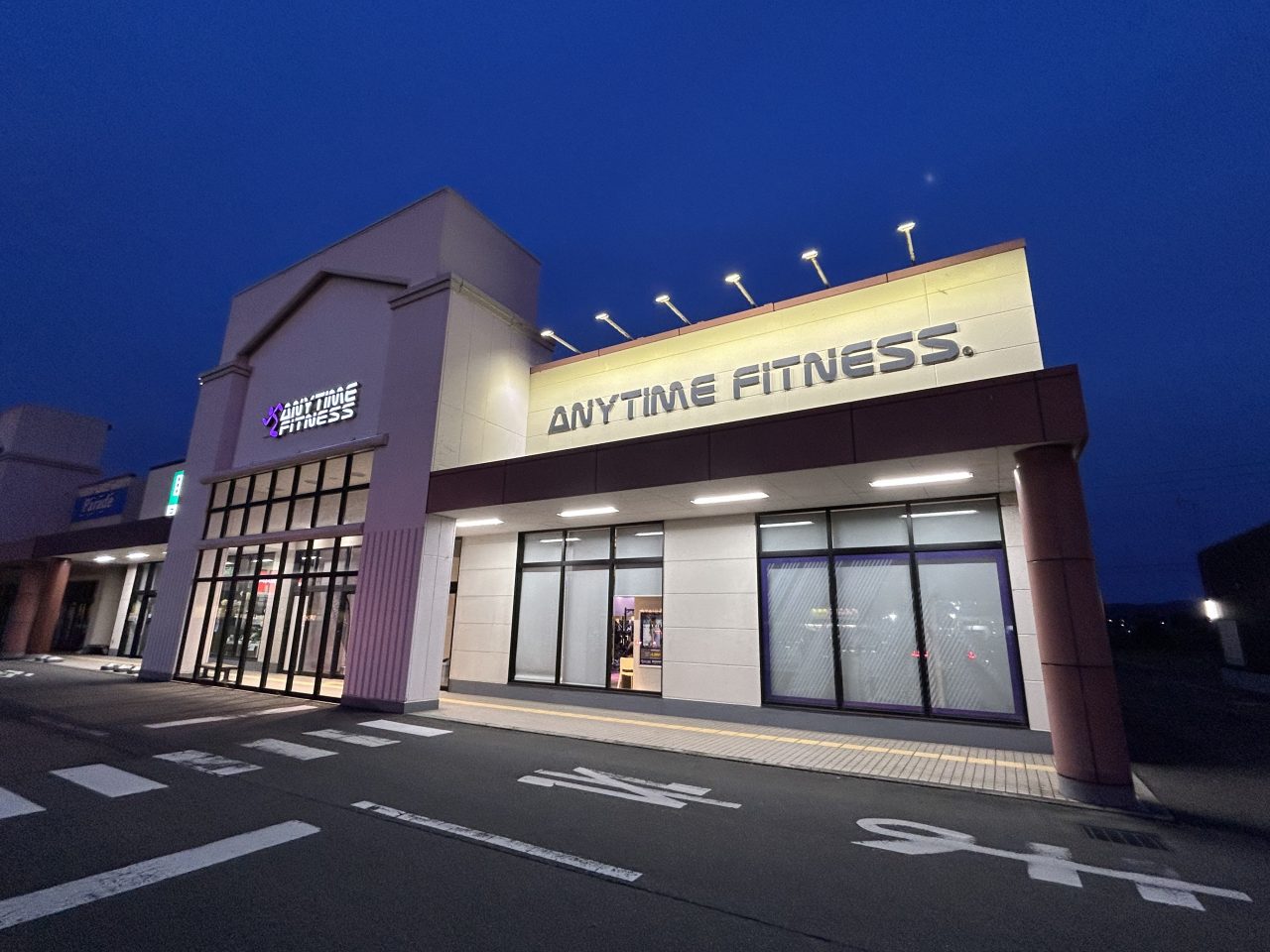 エニタイムフィットネス 新津店:外観