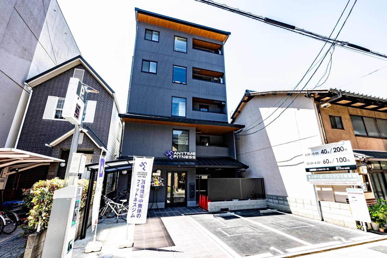 エニタイムフィットネス 千本一条店の店舗写真