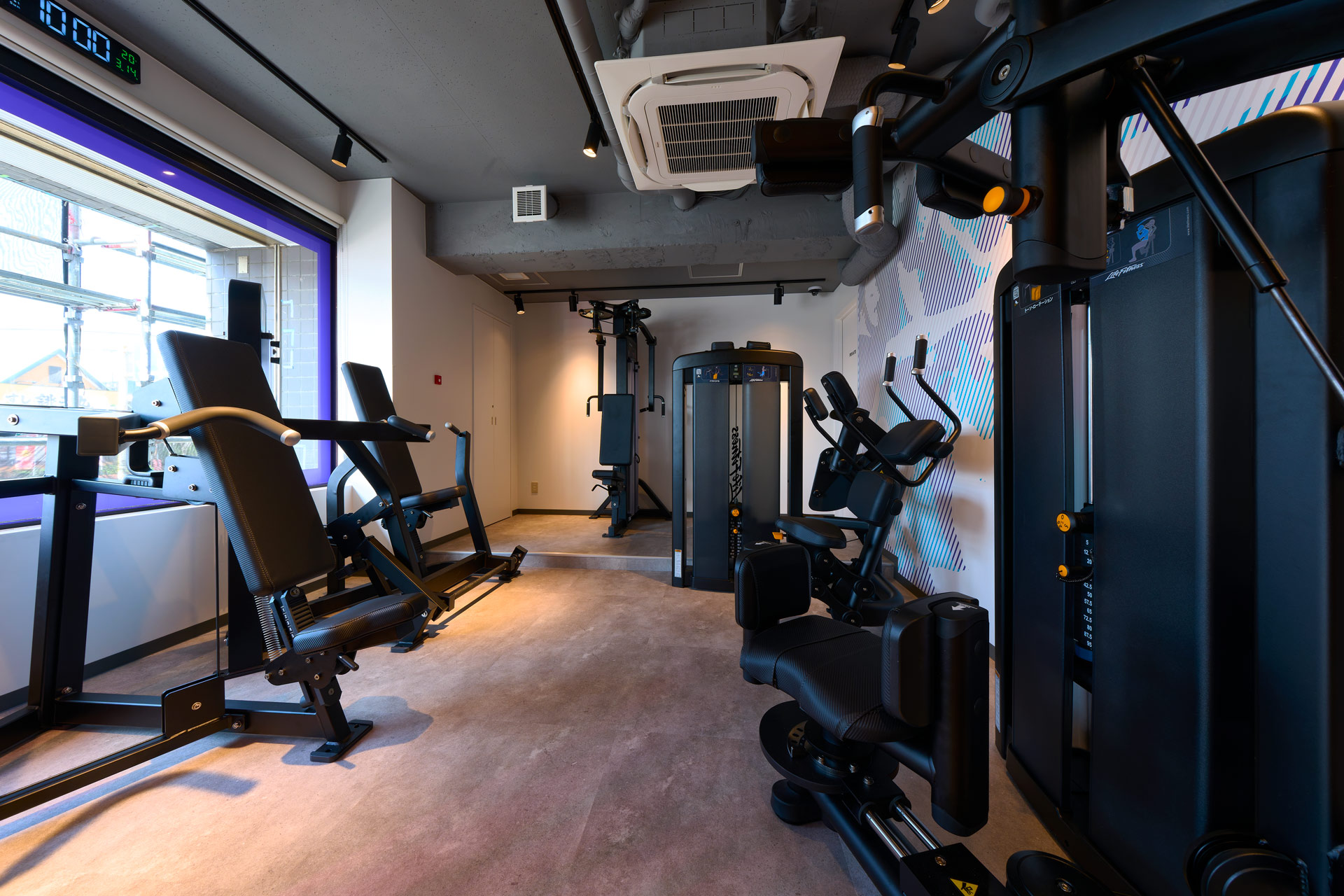 浦安やなぎ通り店｜24時間営業のフィットネス ジム｜エニタイムフィットネス・浦安市