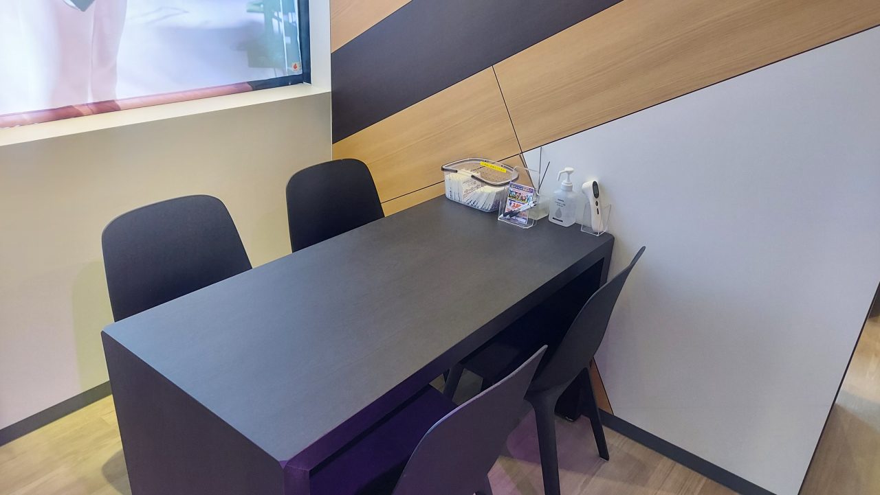 エニタイムフィットネス 十条駅前店：ゲストロビー