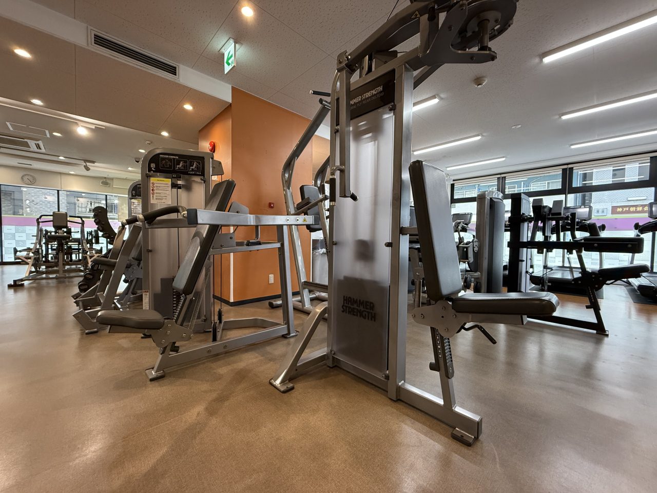 エニタイムフィットネス 三宮旭通店の公式店舗写真