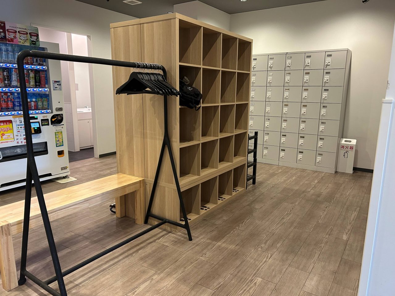 エニタイムフィットネス 吹田朝日が丘店:メンバーロビー
