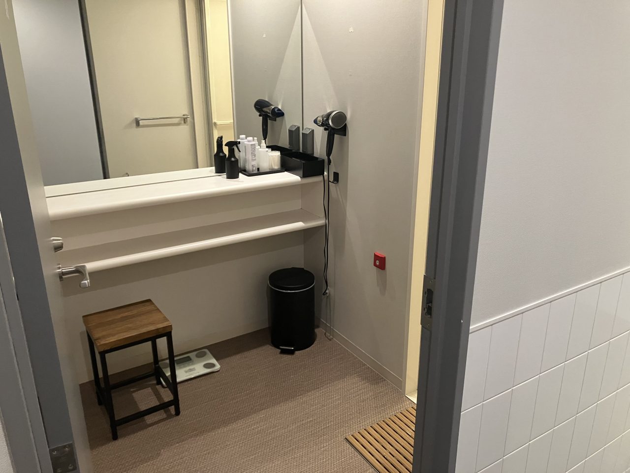 エニタイムフィットネス 彦根店：シャワールーム