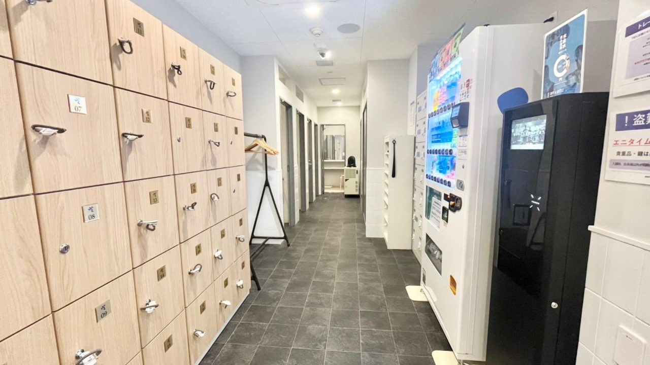エニタイムフィットネス 豊中少路店の公式店舗写真