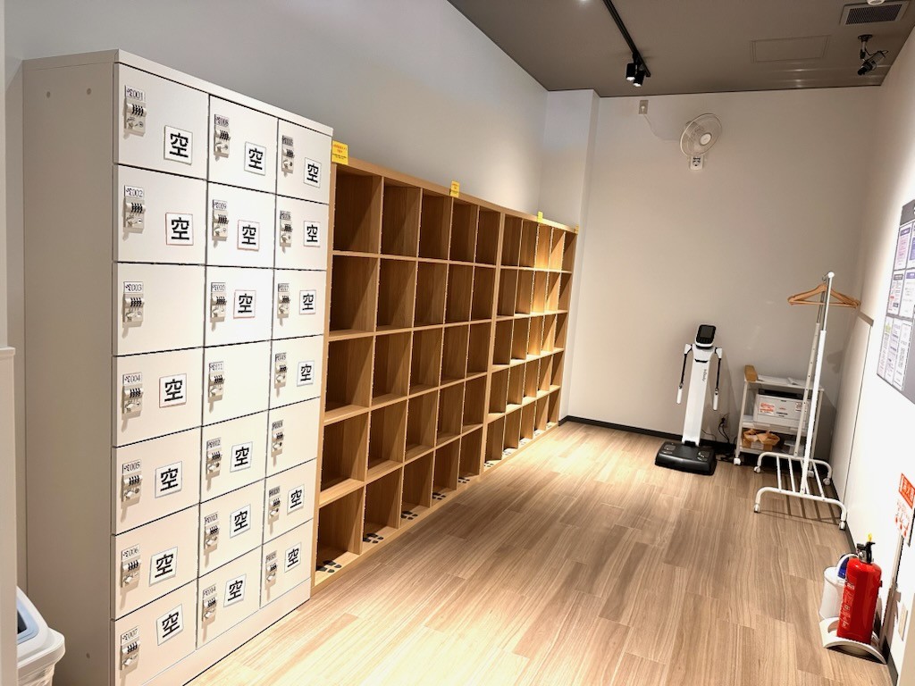 エニタイムフィットネス 北習志野店：メンバーロビー