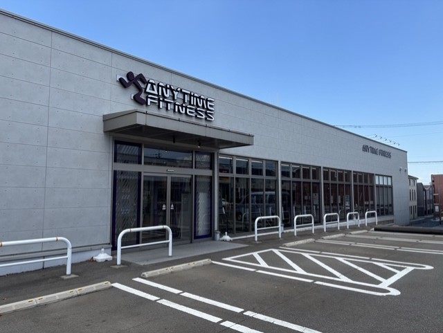 エニタイムフィットネス 燕三条店：外観
