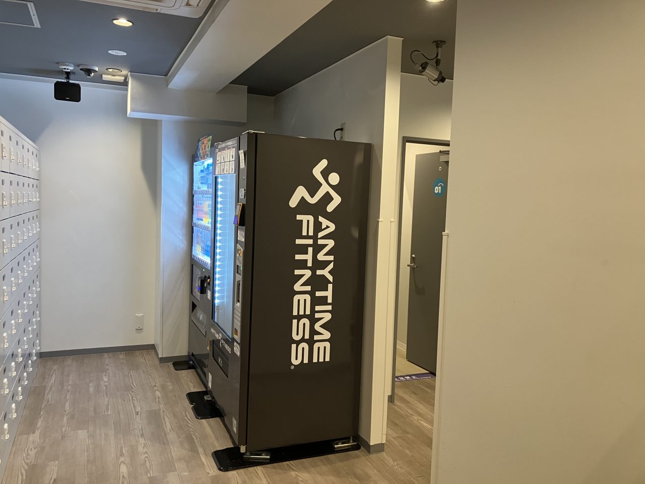 エニタイムフィットネス 西大橋店：メンバーロビー