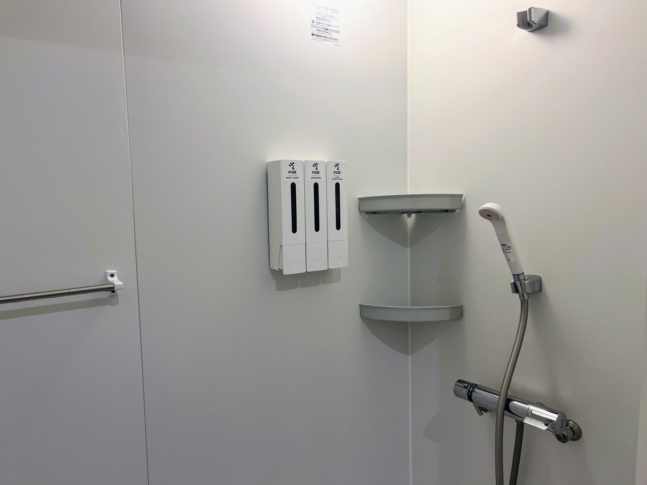エニタイムフィットネス 瑞穂通店:シャワールーム