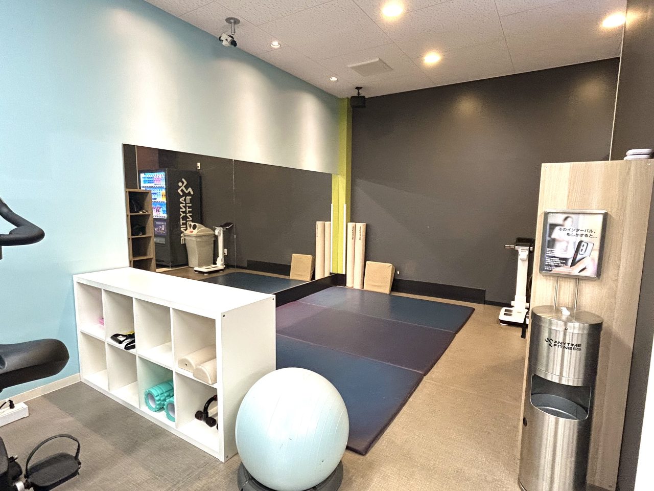 エニタイムフィットネス 長崎大村店：ストレッチエリア