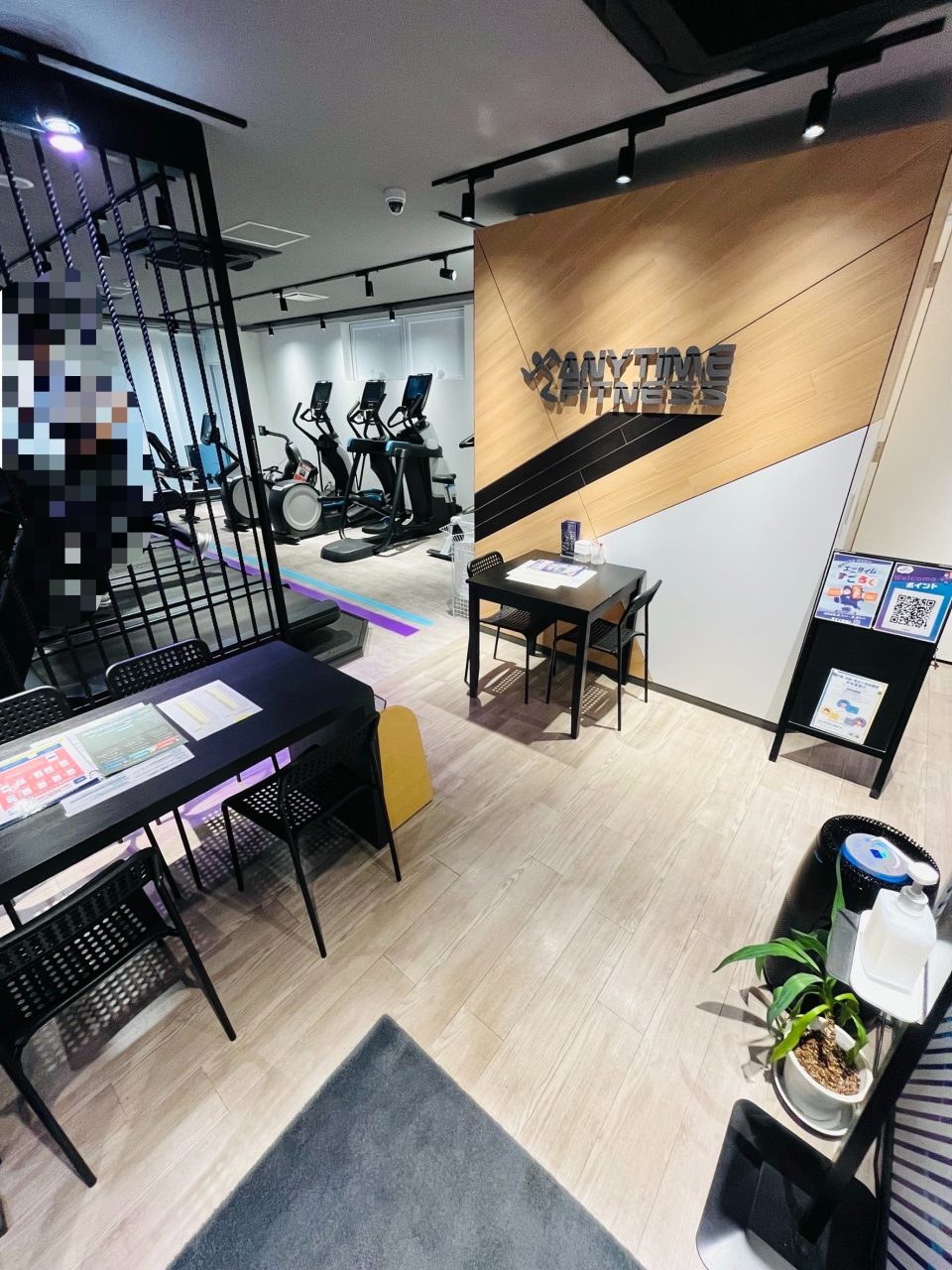 エニタイムフィットネス 大船店：ゲストロビー