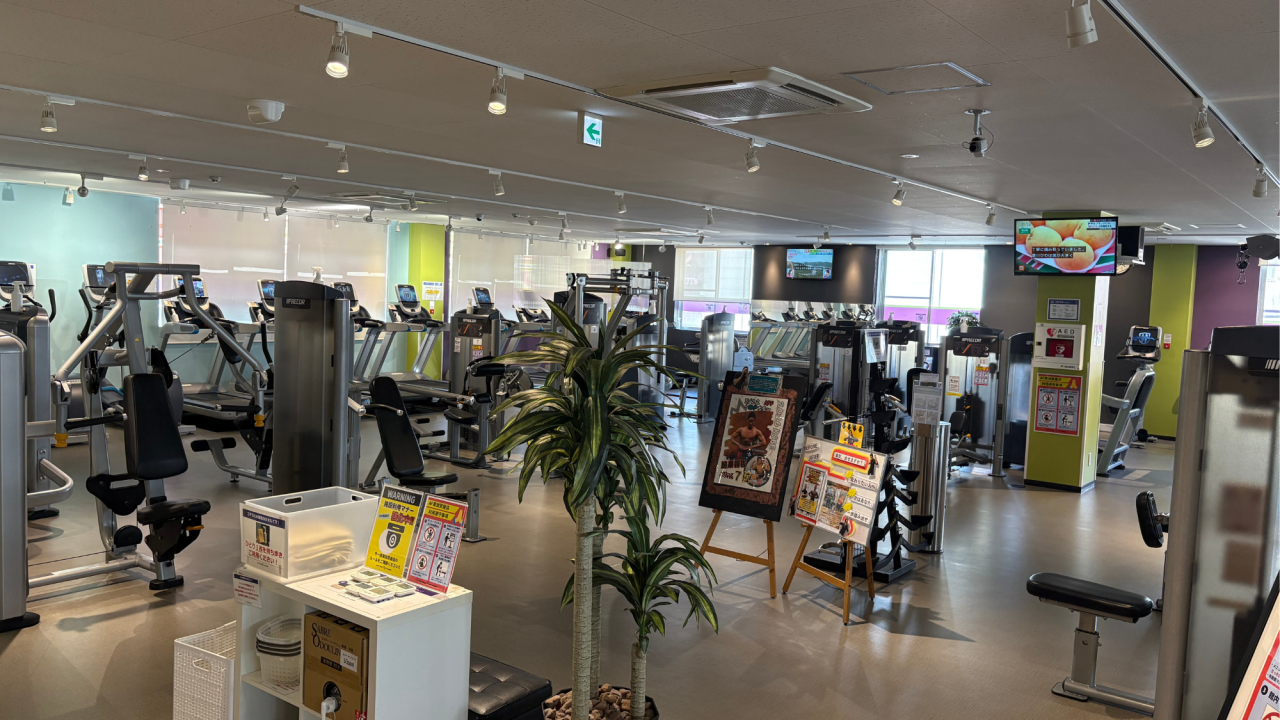 エニタイムフィットネス 東加賀屋店：フリーウエイトエリア②