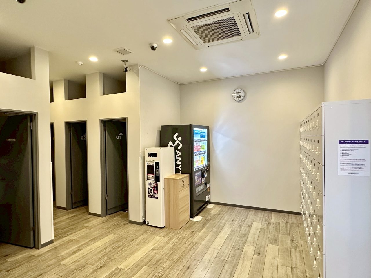 エニタイムフィットネス 姶良店:メンバーロビー