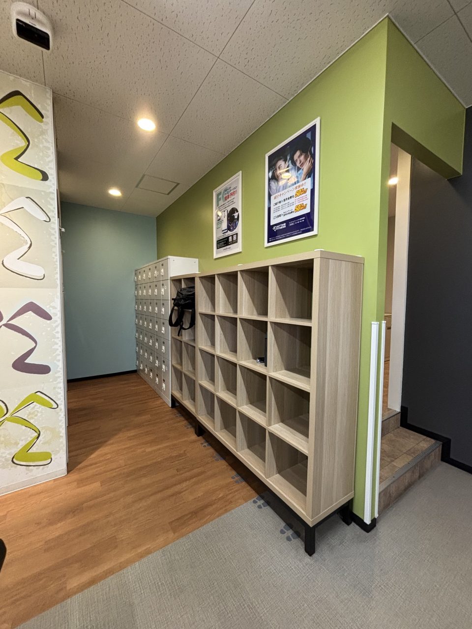 エニタイムフィットネス 豊中東店:メンバーロビー