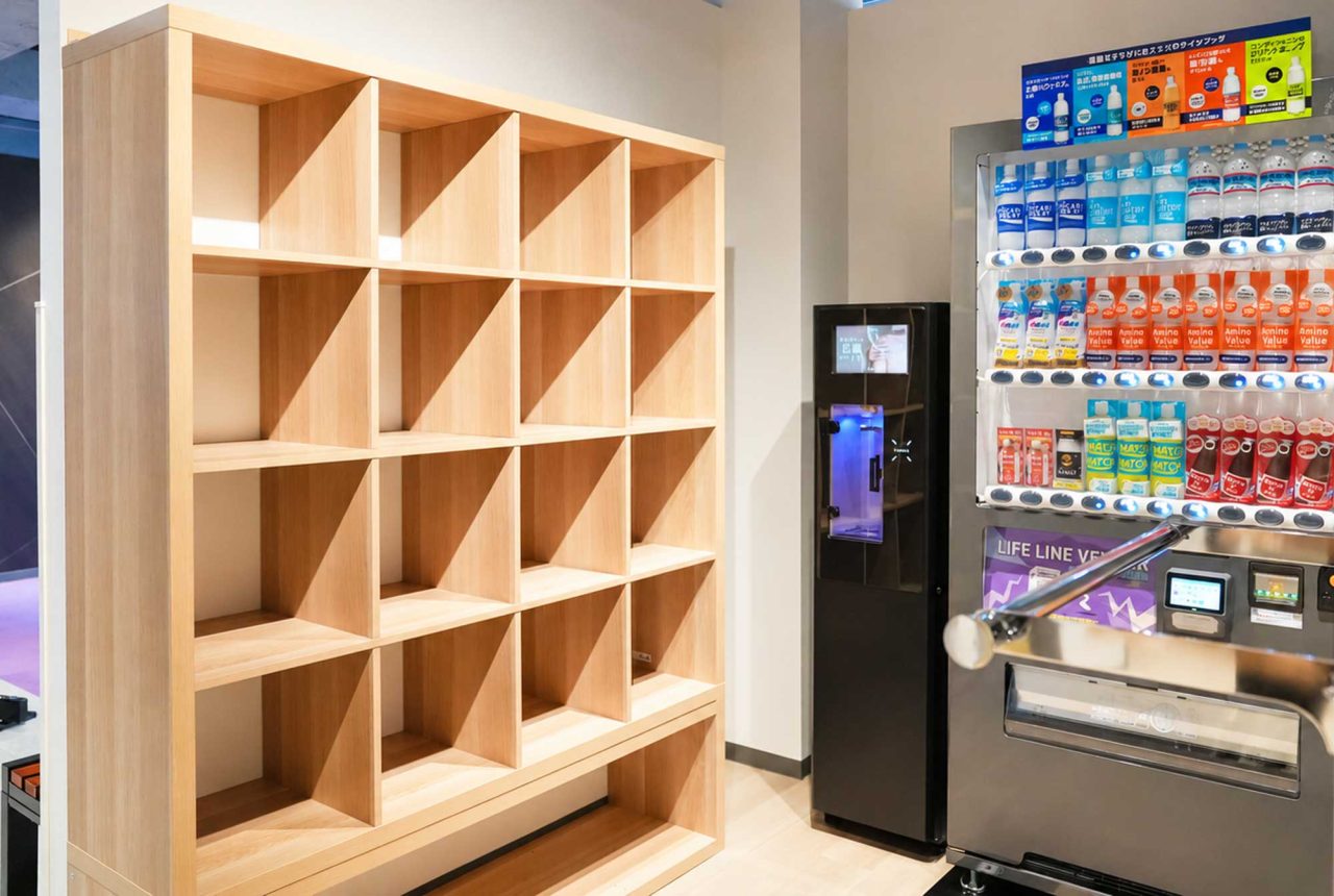 エニタイムフィットネス 西小山店：メンバーロビー