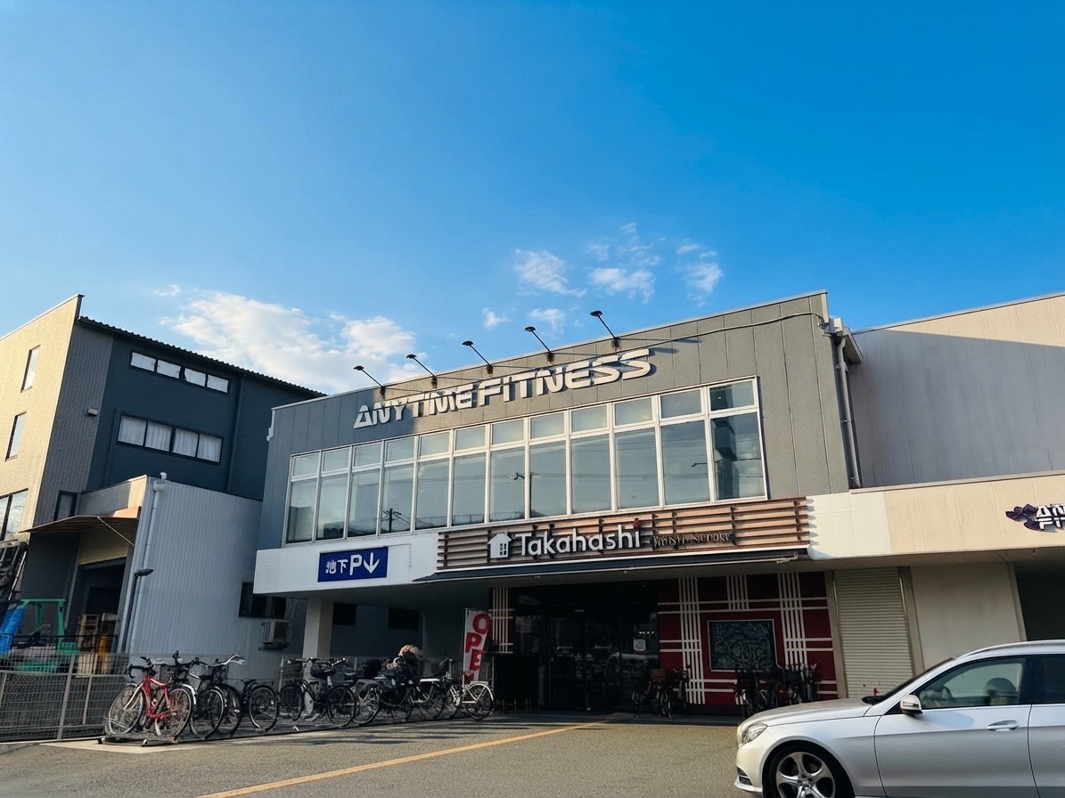エニタイムフィットネス 吹田朝日が丘店:店舗外観